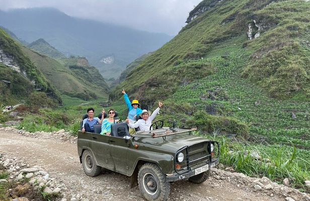 Ha Giang Army Open Air Jeep Tour 3 Day Get Off the Beaten track