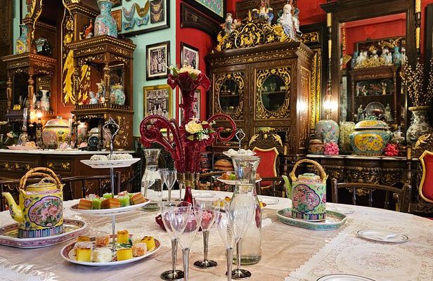 The Peranakan Mansion - Experience Singapore's Unique Culture