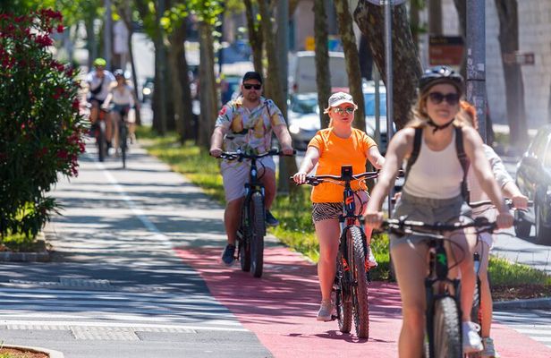Pula: Šijana Forest Guided Bike Tour with Drink Included