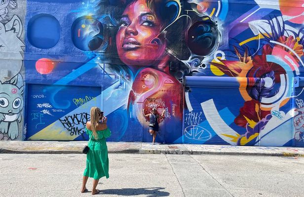 Miami in 3.5 Hours: Sightseeing, Traditions & Photography Tour