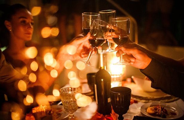 Riviera Maya: 3 hours Romantic Dinner in 43' Yacht Azimut