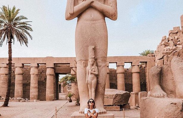Private Tour to Luxor from Cairo by Plane with Lunch and Felucca