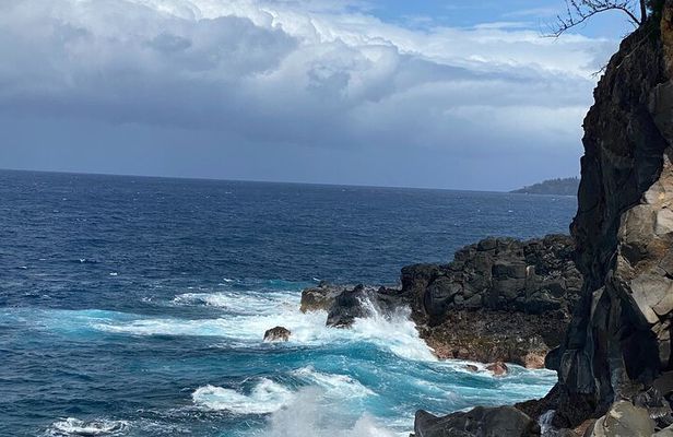  Waipi’o on Horseback: Mountain Ocean Views Working Cattle Ranch