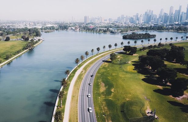 Melbourne Drive by Day - Private Tour