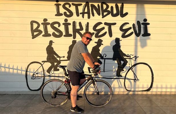 3-Hour Private Bike Tour in Istanbul