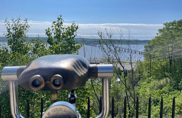 Half Day Private Getaway to Ile d'Orléans