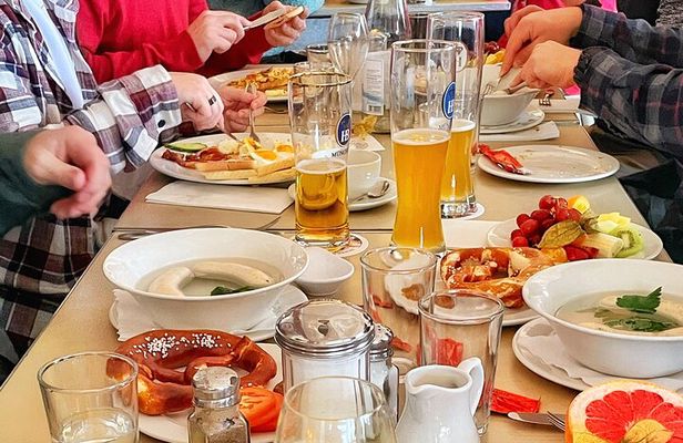 The Perfect Start: Munich PRIVATE Tour with Optional Breakfast
