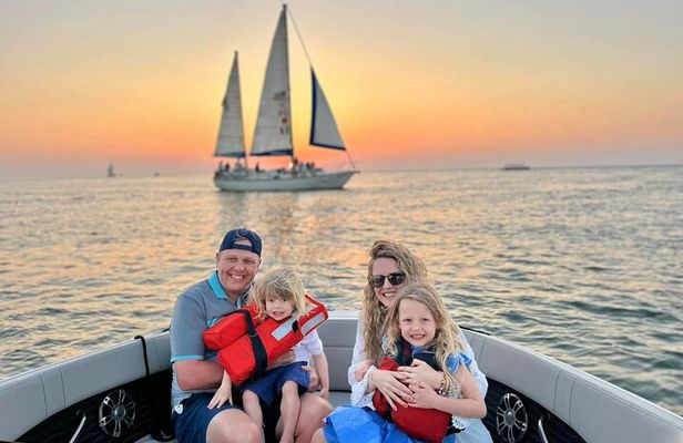 Private Sunset and Dolphin Tour in St. Petersburg, Florida