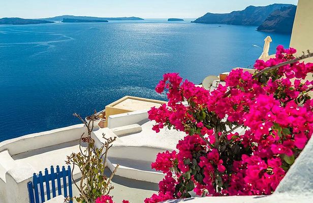 Santorini's Highlights Tour Experience