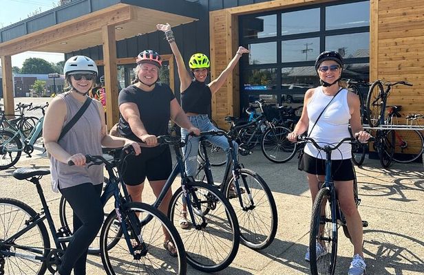 Grand Haven Morning Guided Bike & Coffee Tour