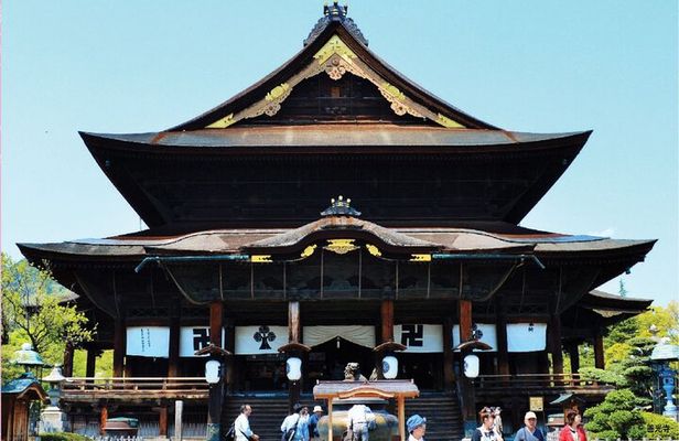Tea Ceremony and Zenkoji Experience Tour with ‘Shukubo’ Stay