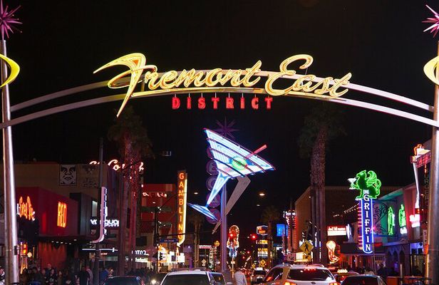 Old Vegas Fremont Barcrawl