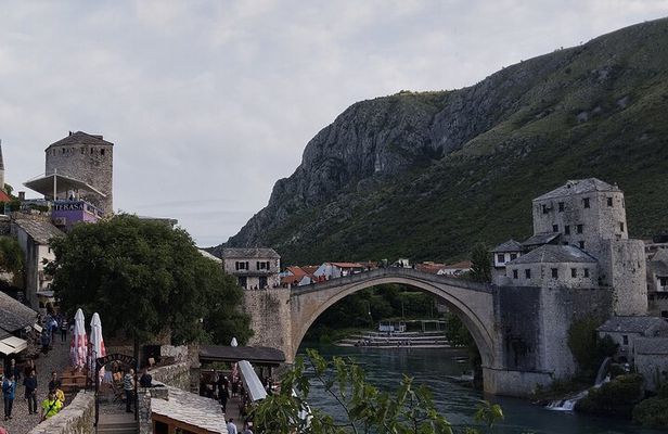 2-Hour Cultural Walking Tour in One City-Three Stories of Mostar