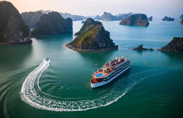 Heritage Cruises Best Luxury Cruise to Halong and Lan Ha Bay 2D1N
