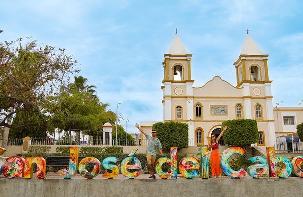 6-Hour Guided City and Cruise Tour of Los Cabos with Lunch