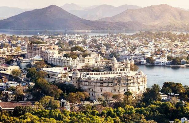 6 Days Private Golden Triangle Tour with Udaipur from Delhi