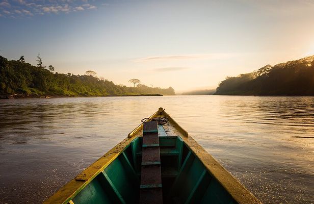4 Days Tour to Tambopata National Reserve