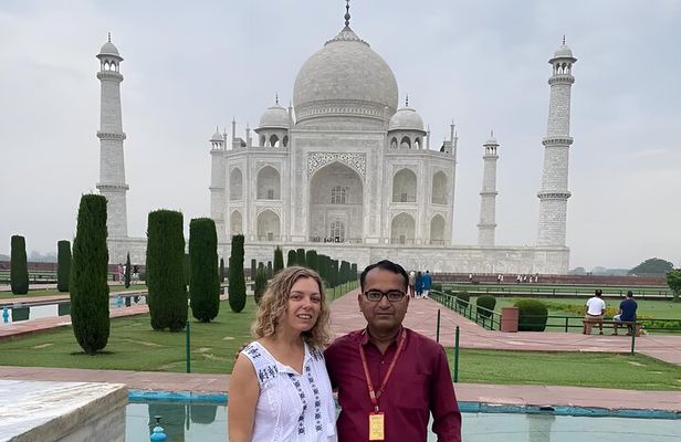 Private 2-Day Agra & Delhi Tour by Car–Includes Taj Mahal Sunrise