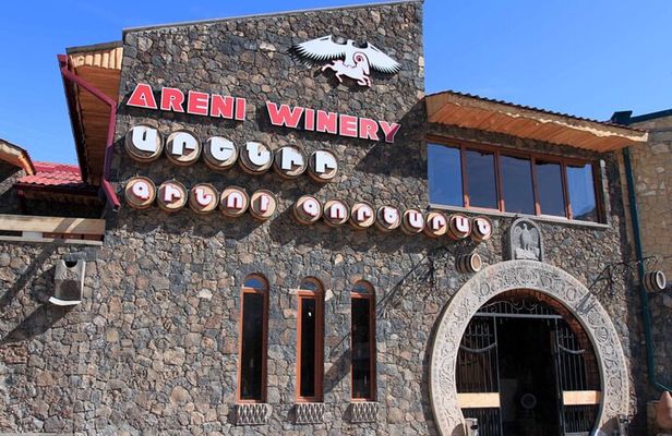Guided tour: Khor Virap, Noravank Monastery, Areni, Jermuk