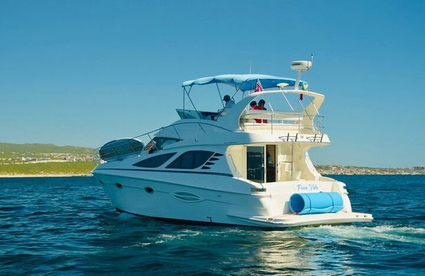Pura Vida Yacht 42 FT with all inclusive service in Cabo