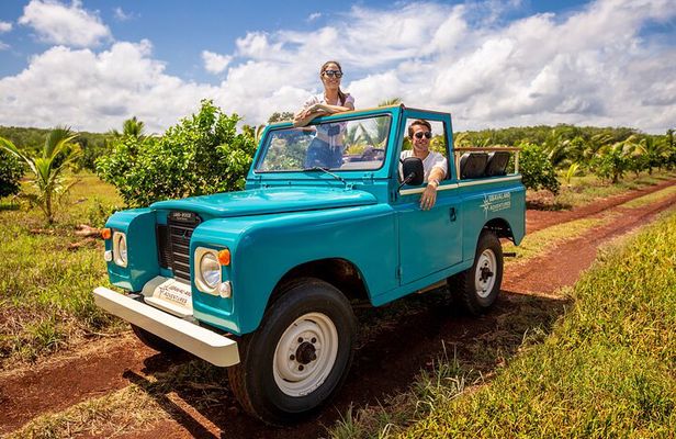 Private Tour Uxmal Land Rover Vintage Adventure with Mayan Brunch
