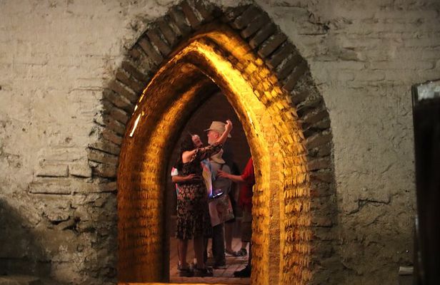 Maipo Valley Top Wineries Private Tours and Tastings from Santiago