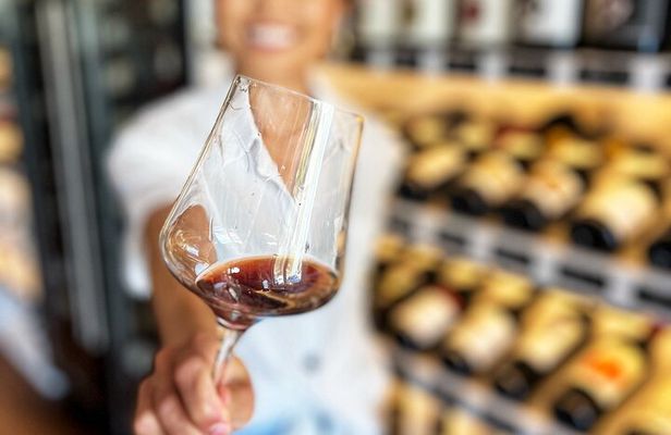 At-Home Private Wine or NA Wine Tasting Experience in Austin