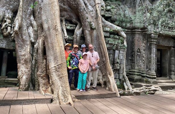 Private Angkor Wat and Lost Temple Jungle Tour