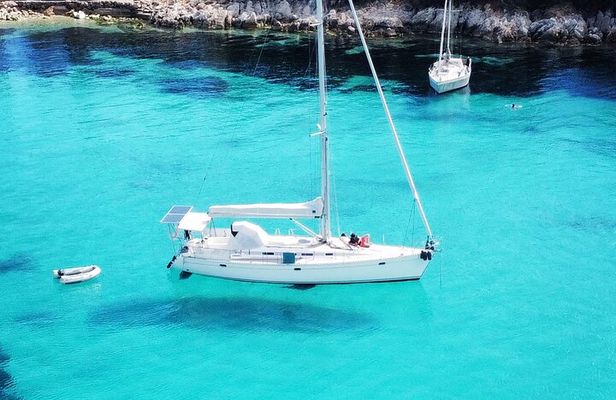 Sailboat tour to the island of Cannes