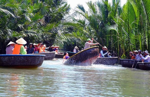 Hoi An city - Tra Que vegetable village & coconut eco tour