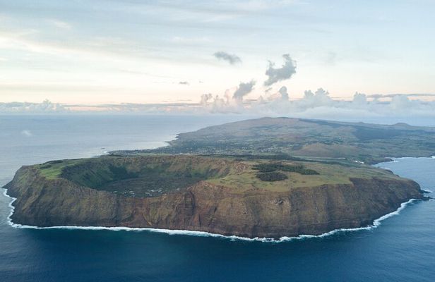 Two days of Full Day Tour of Rapa Nui + Sunrise in Tongariki