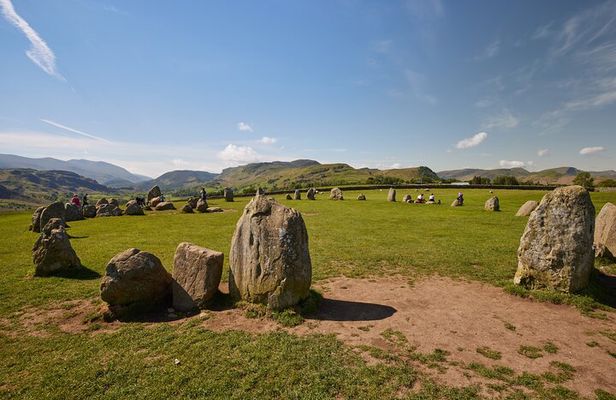 Mountain Goat Full Day Tour: Ten Lakes from Oxenholme