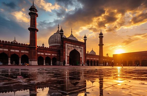 Lahore Walled City Walking Tour
