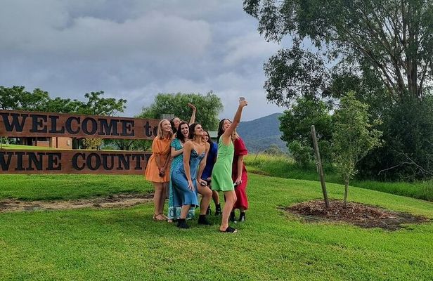 Sydney Wine Tours - Private Wine Tasting Tour to Hunter Valley