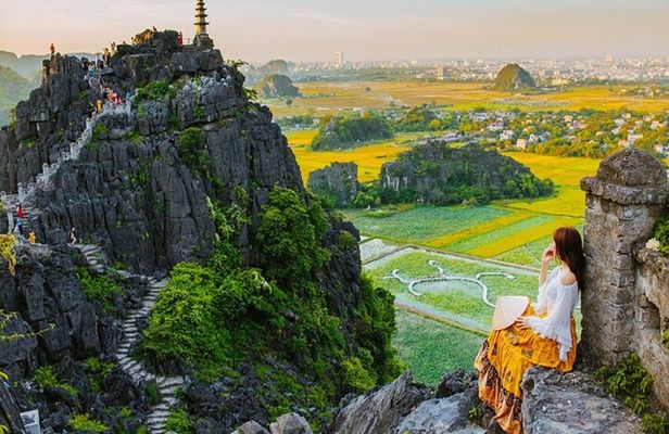 Ninh Binh Full Day Tour to Hoa Lu Trang An Mua Cave Small Group