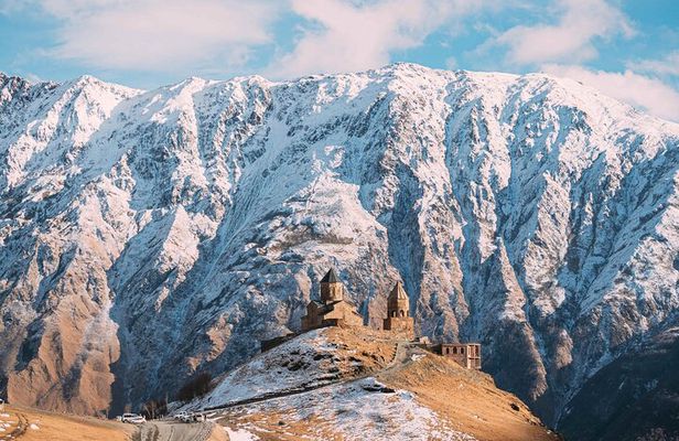 Private Tour From Tbilisi to Kazbegi 