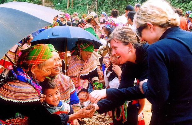 2D1N Tour Sapa Bac Ha Market (Overnight In Hotel, Only Saturday)