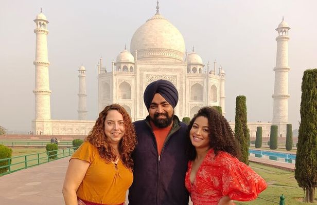 From Delhi: Taj Mahal and Agra Private Day Tour