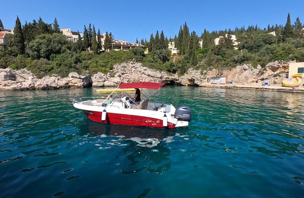 Private Speedboat Tour- Blue cave, sandy beaches and snorkelling 