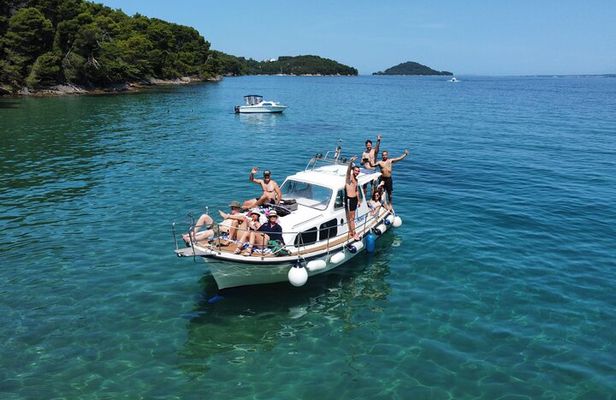 Private Half-Day Boat Tour to nearby Islands in Zadar with Drinks