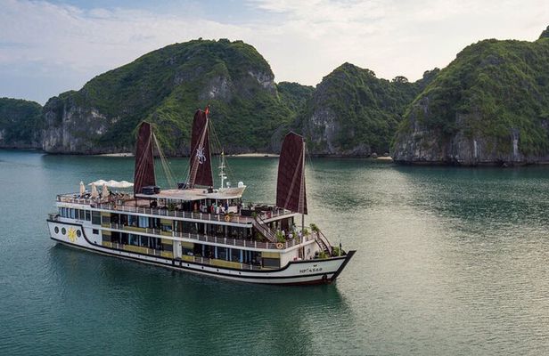Orchid Cruises 2Days/1Night 5 Star Cruises
