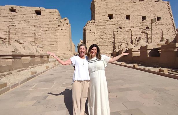 Full-Day Private East and West Bank of the Nile Tour with Lunch