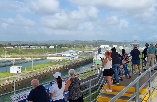 Private 6 hours Discover Colon City & Atlantic Ocean Tour Panama