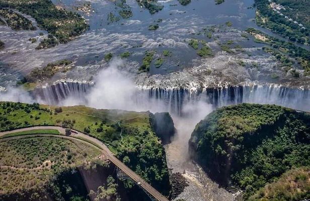 Private Guided Tour in Victoria Falls