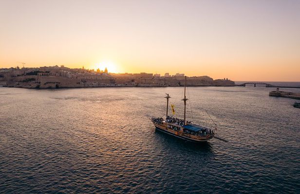 Lazy Pirate Party Boat in Malta