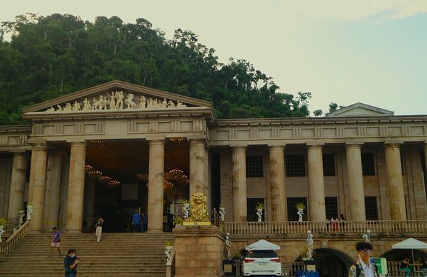 Cebu Highlands Tour(Cebu Taoist, Temple of Leah and Sirao Garden)