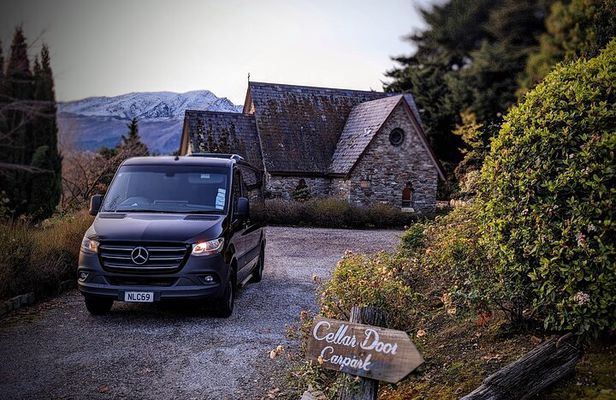 Hop on Hop off Wine Tour Queenstown Ultimate Luxury