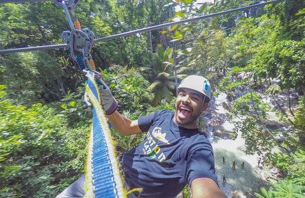 Zipline, Snorkel and Party Catamaran with Dunn's River Climb