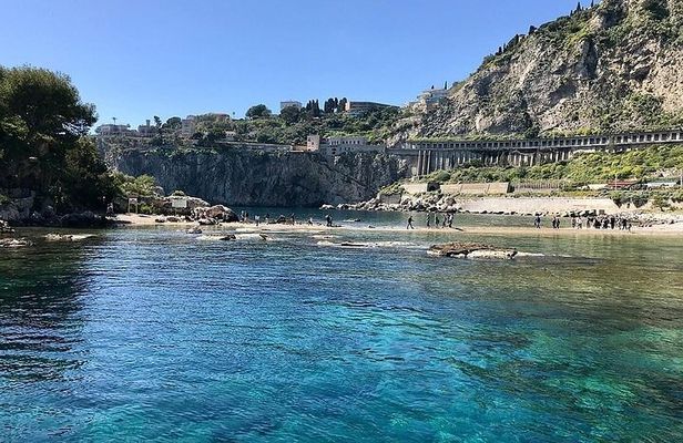 Private Godfather and Taormina Boat Tour with Arancino Tasting