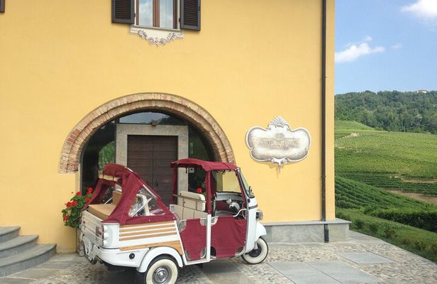 Half Day Private Tour Ape Calessino in the Barolo Langa